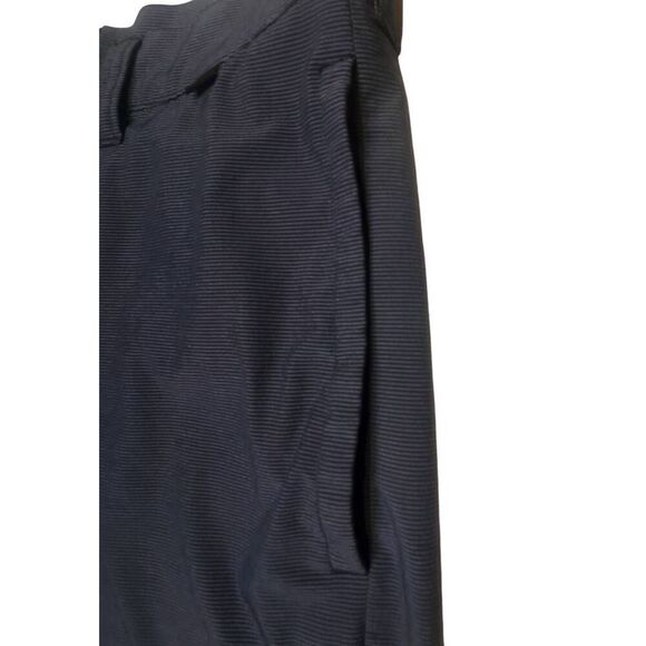 Travis Mathews Blue And Gray Pinstripe Flat Front Shorts.  Size 32 - Picture 3 of 8